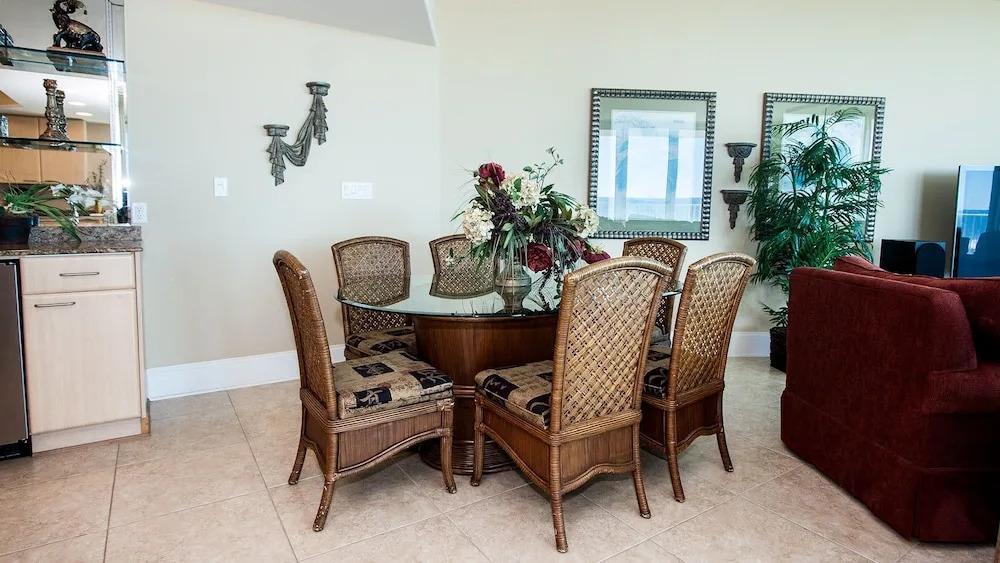 Three Bedroom/three Bath With a Media Room - Unit Crb0810