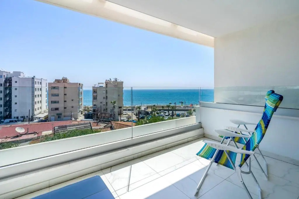 Oyster 1-BR Apt in Larnaca