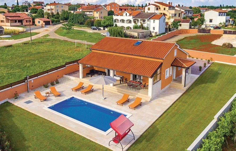 Awesome Home in Skatari With Wifi and 2 Bedrooms