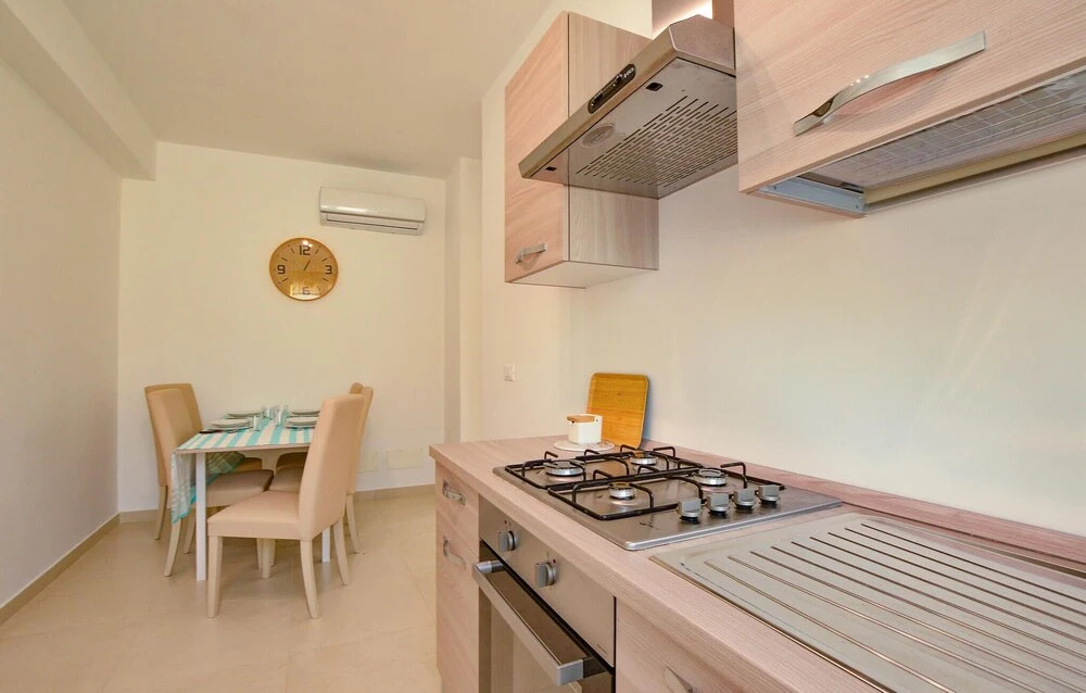 Beautiful Apartment in Menfi With Wifi and 3 Bedrooms