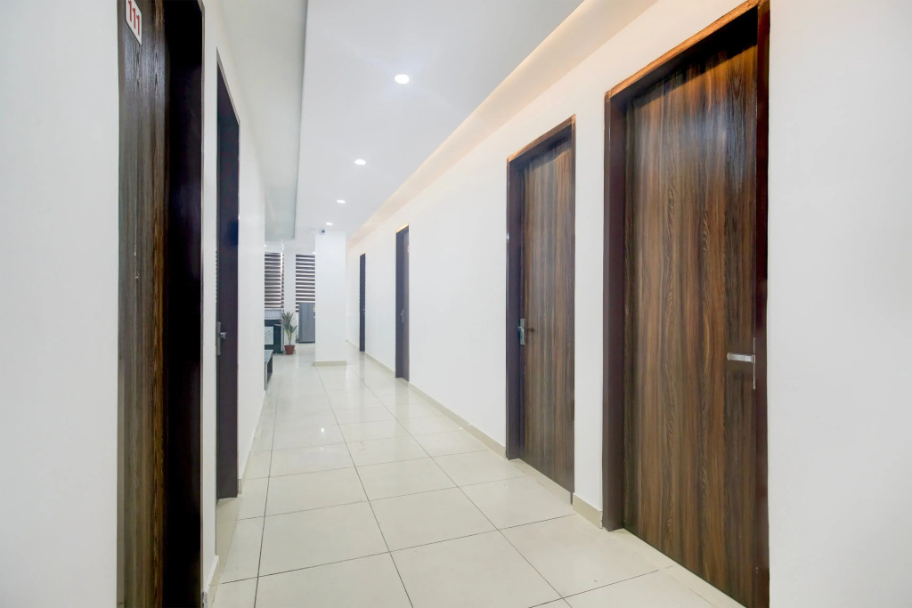 Super Collection O Sherpur Road Near Mohan Dai Oswal Hospital