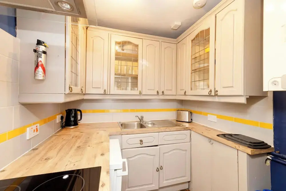 JOIVY Edinburgh Spacious Apartment - Royal Mile