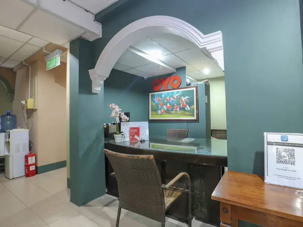OYO 904 Avee Budget Inn