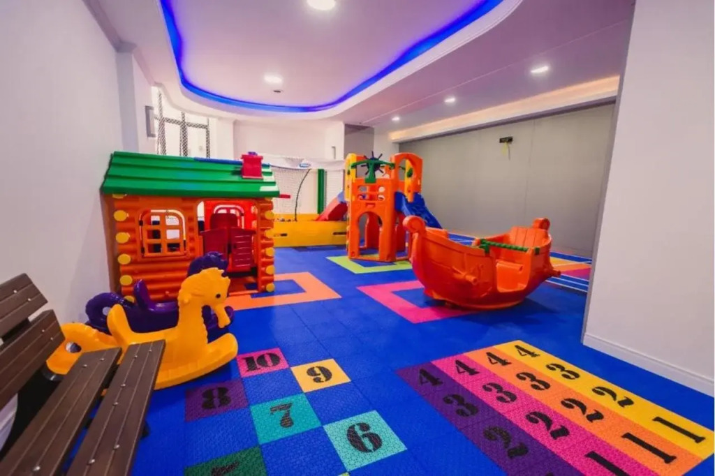 Hotel Dsintra