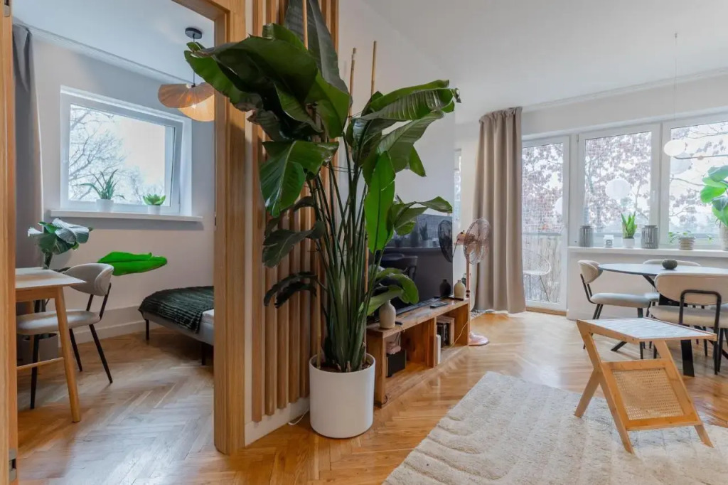 Warsaw Concierge Kinowa Gardens