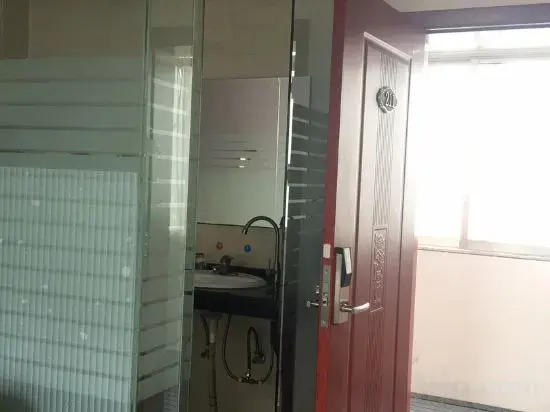Guangde Jinchuan Business Hotel
