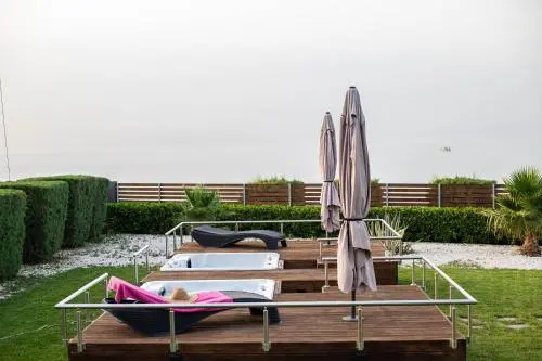 Isola Apartments