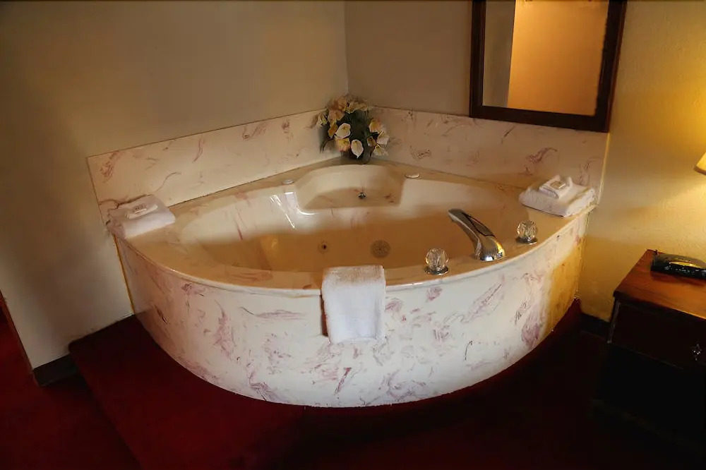 Branson Vacation Inn and Suites