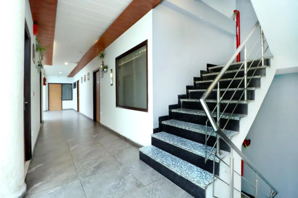 Hotel Seven- Center of City Chandigarh