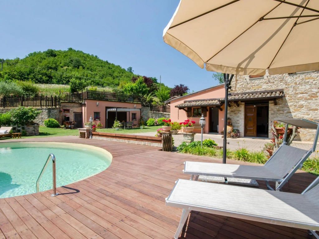 Serene Holiday Home in Urbino with Private Pool
