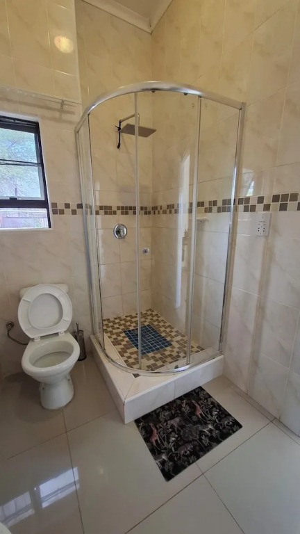 Shalakwe Hills-Inn Guesthouse Kasane