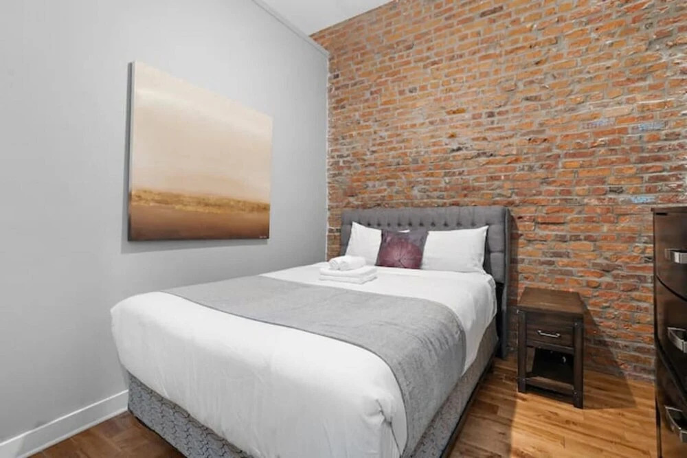 Old Montreal 4BR 2 Floors Loft Hotel