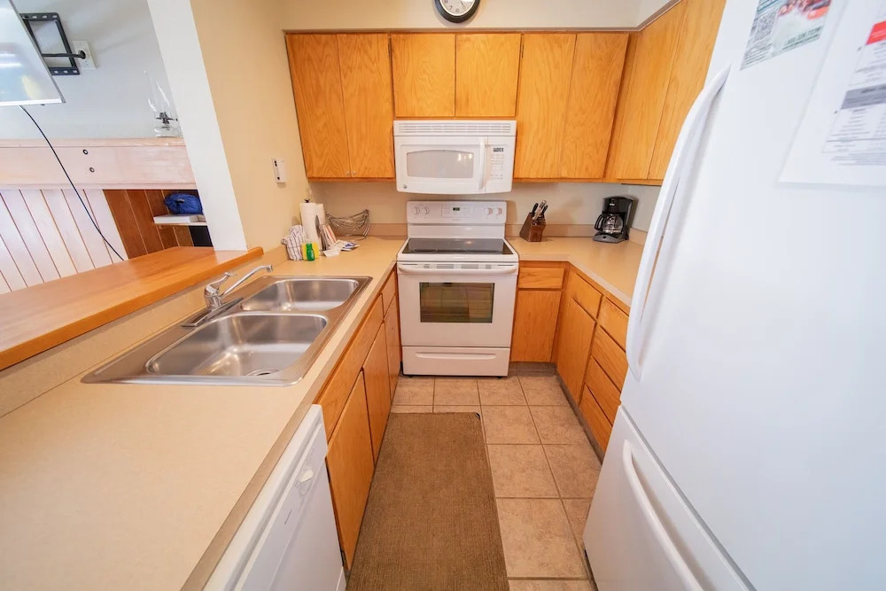 Lakeside 1495 by SummitCove Vacation Lodging