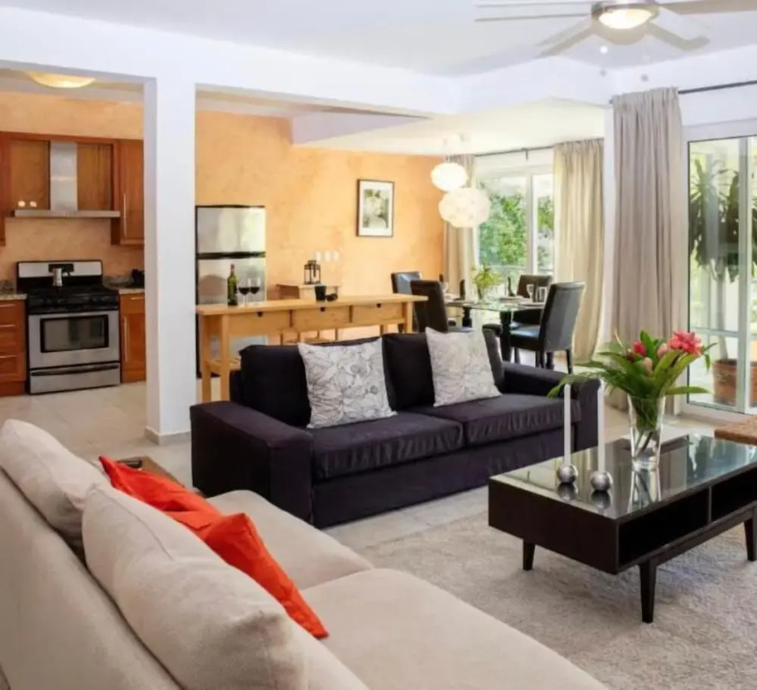 Beachfront Condo Airport transport incl