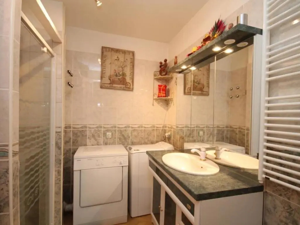 Appartement Mont-Dore, 1 pièce, 4 personnes - FR-1-608-168