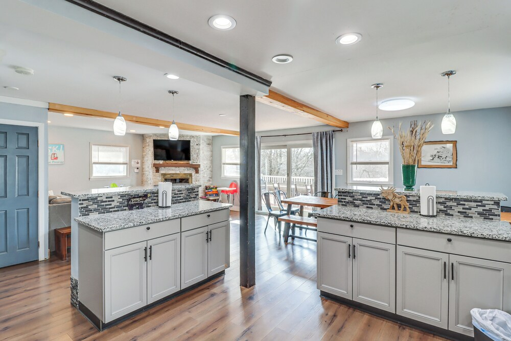 Fire Pit + Game Room: Spacious Poconos Retreat!