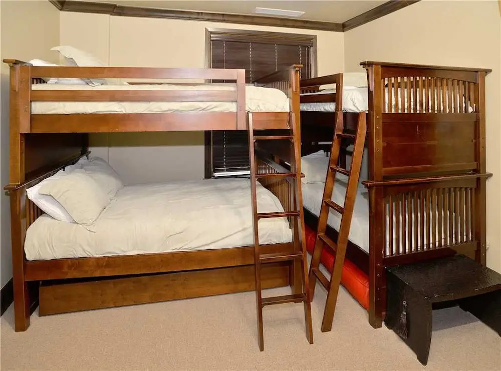 Lionsquare North Tower #300 3 Bedrooms 3.5 Bathrooms Condo