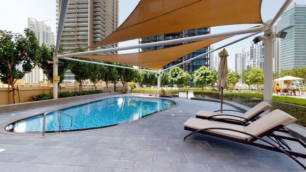 Stylish 23rd Floor Apartment at BLVD