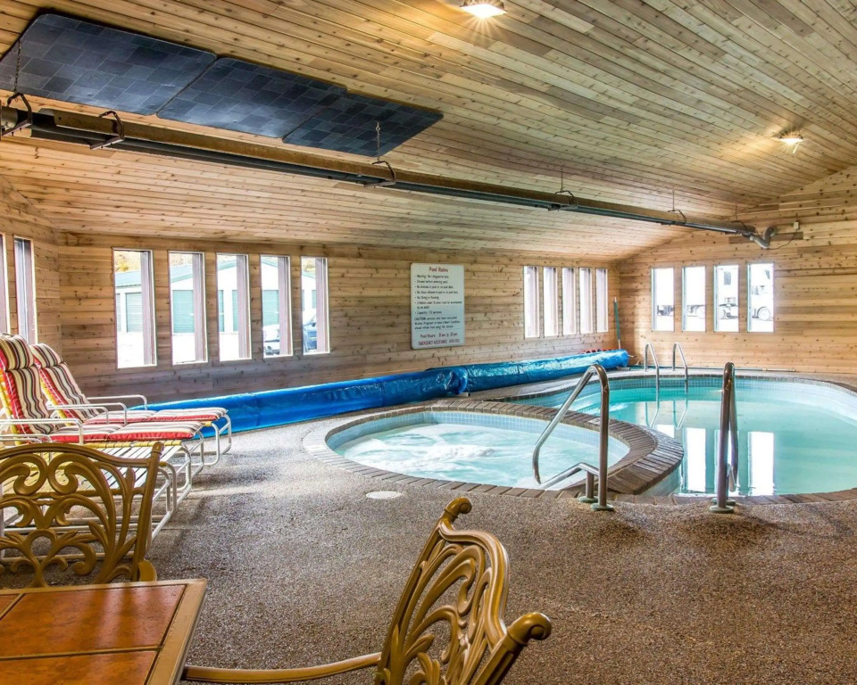 Quality Inn Saint Ignace I-75