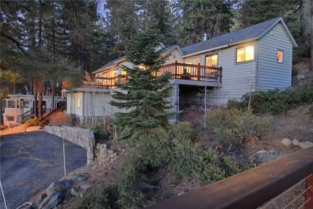 Stunning Lake Views From Cozy Cabin! #105