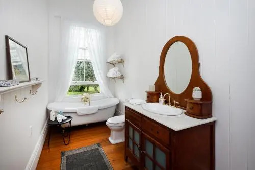 Oakura Bay Villa - Stay Waiheke
