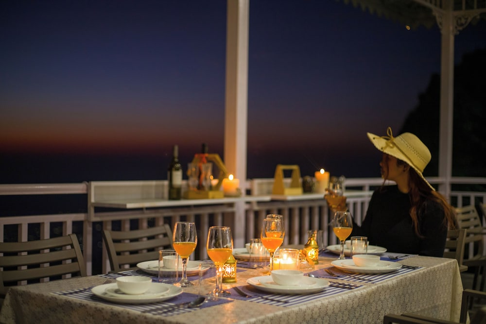 ELIVAAS Alpenglow 3 BHK Villa