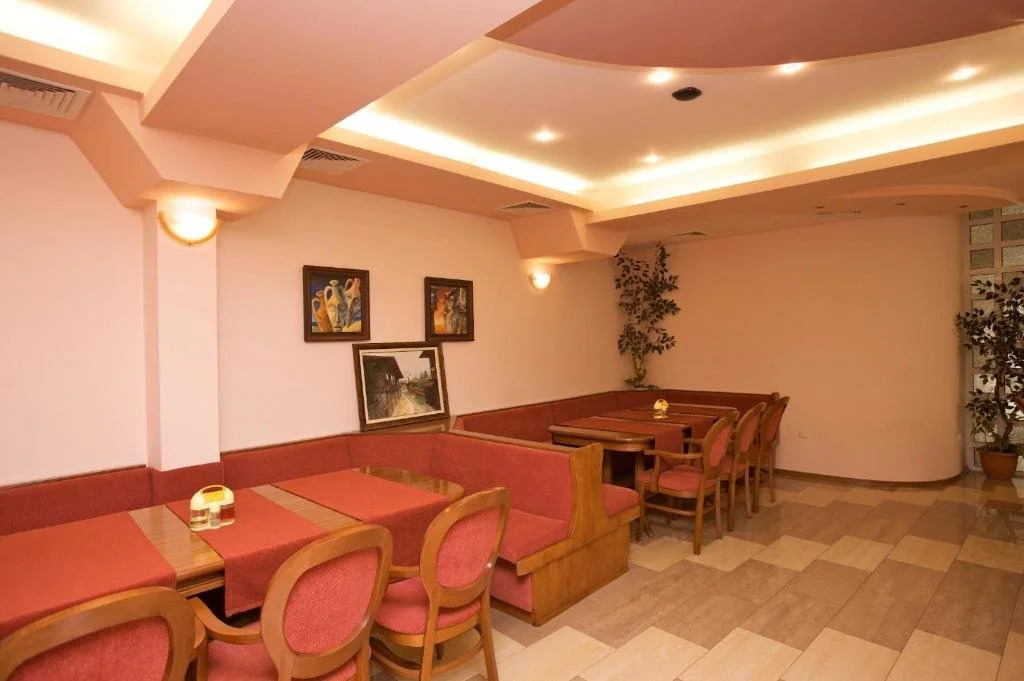 Hotel Elena Palace