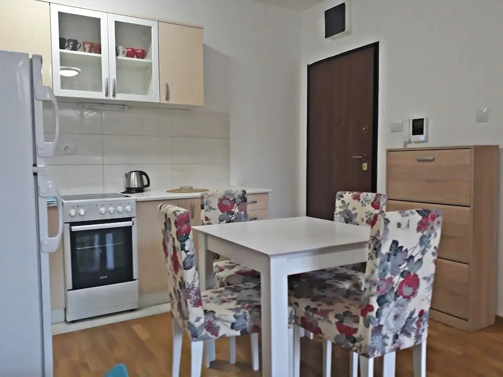 Center Apartment C 18