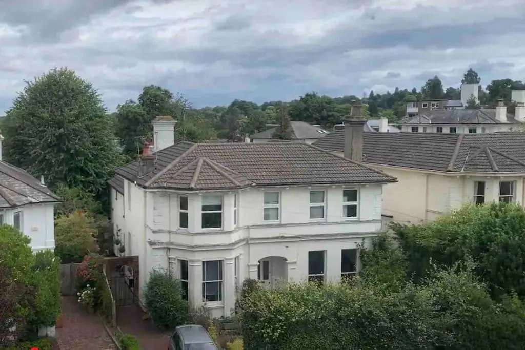Tree Tops Apartment in Tunbridge Wells