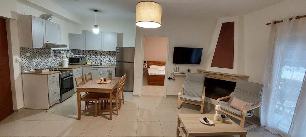 Tupil Cozy Home - Bright Seaview Retreat