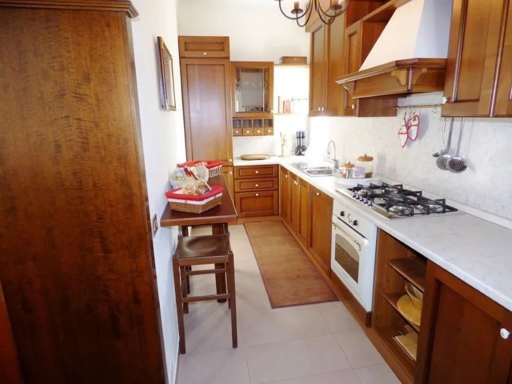 Villa Milano Laghi - Il Giardino Fiorito B&B