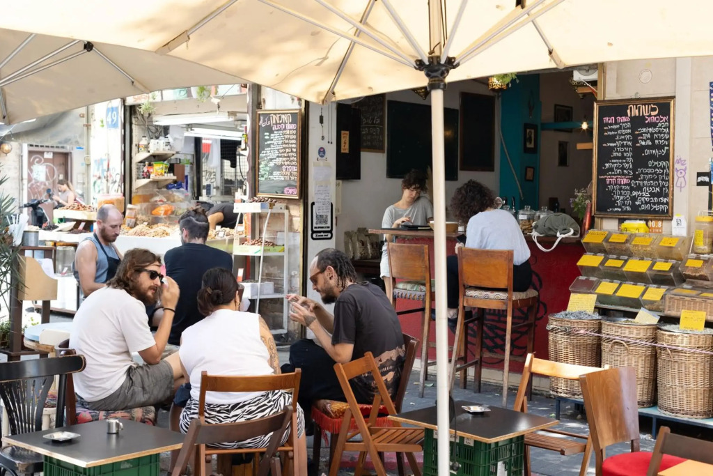 Fabulous Corner Market by TLV2RENT