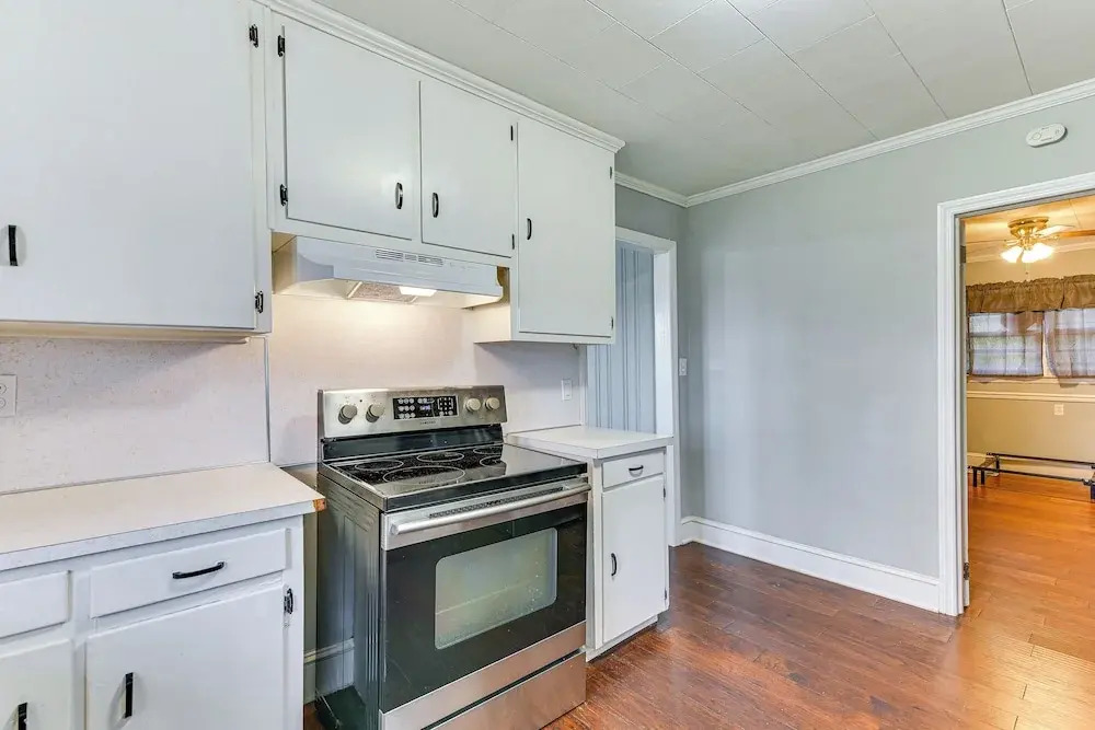 Cozy Charlotte Home w/ Fire Pit ~ 6 Mi to Uptown!