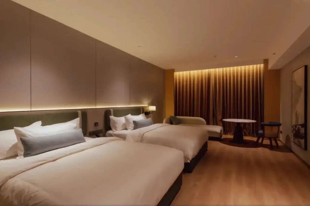 Break & Stay formerly known as BreakX Hotel