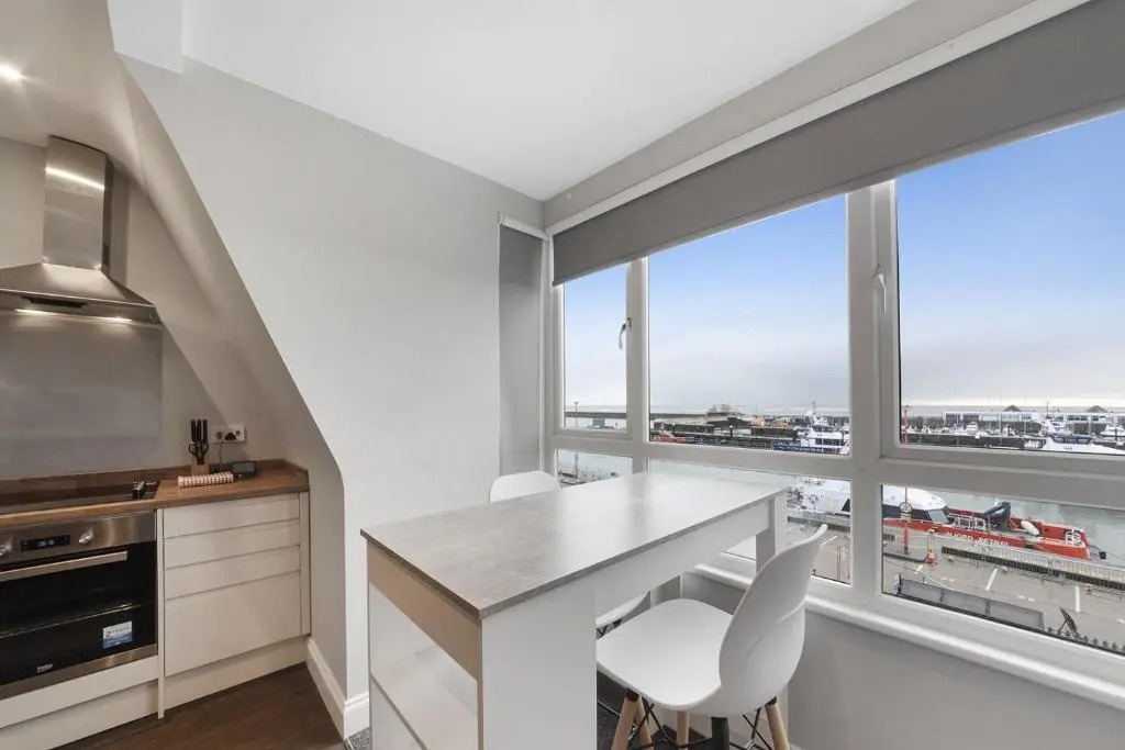 K Suites - Waveney Chambers 2