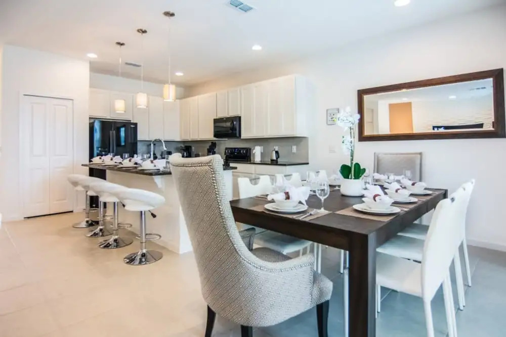 Stunning Vacation Home So2623