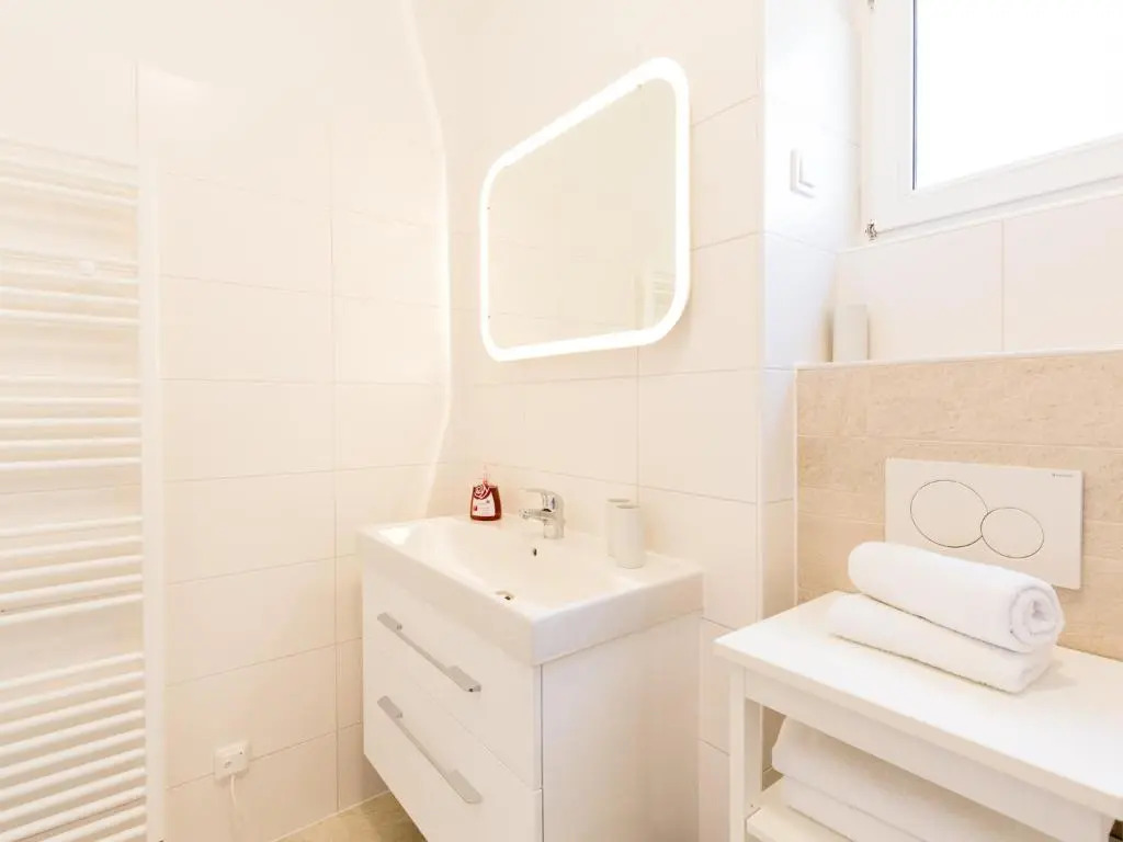 Vienna Apartment 1010