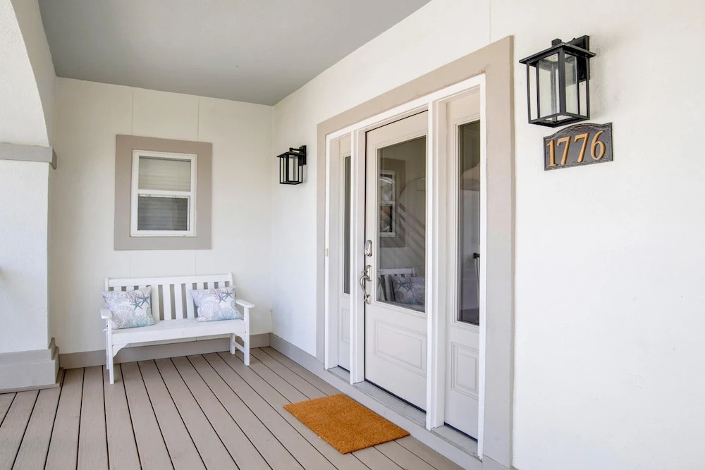 Juela on the Beach by Southern Vacation Rentals