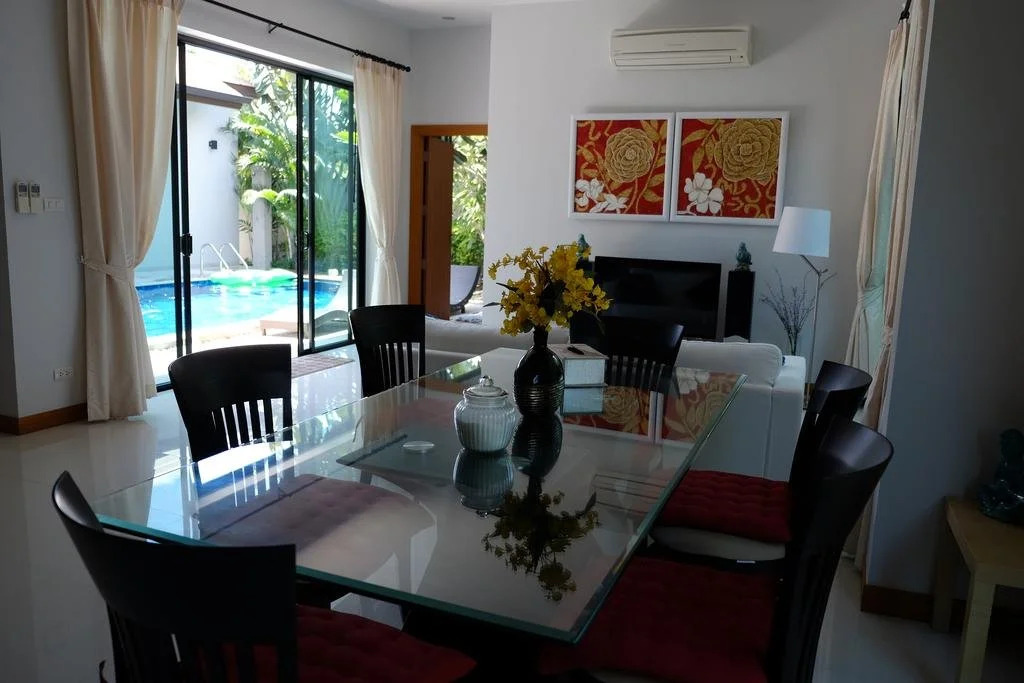 Peykaa Villa