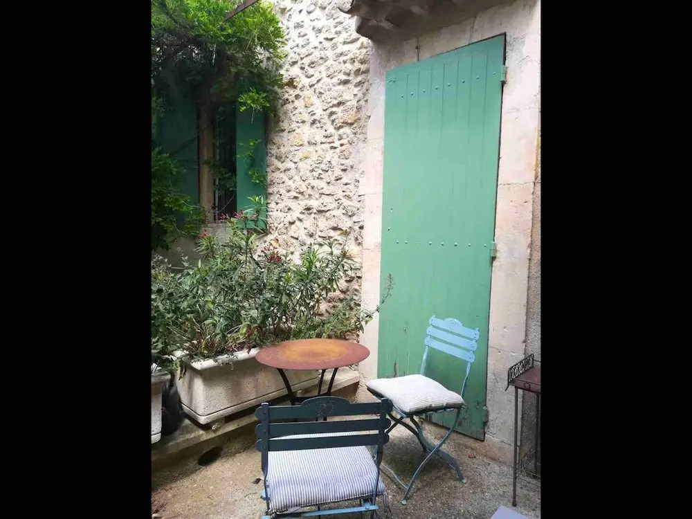 Villa with 8 Bedrooms in Bonnieux, with Wonderful Mountain View, Private Pool, Furnished Garden
