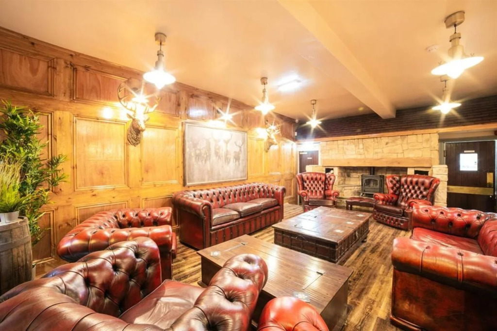 Churchills Hotel