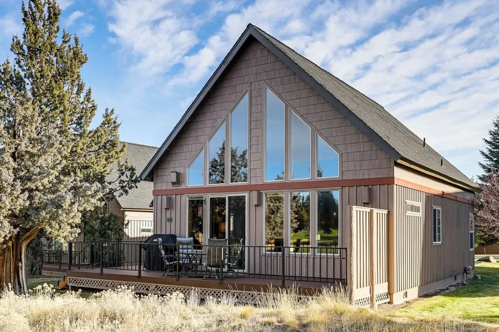 Game Room & 5 Pools: Chalet at Eagle Crest Resort