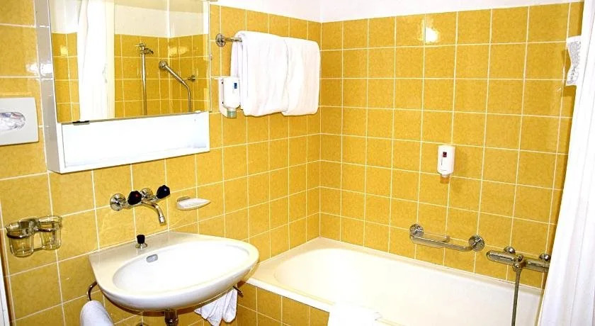 Hotel Salastrains