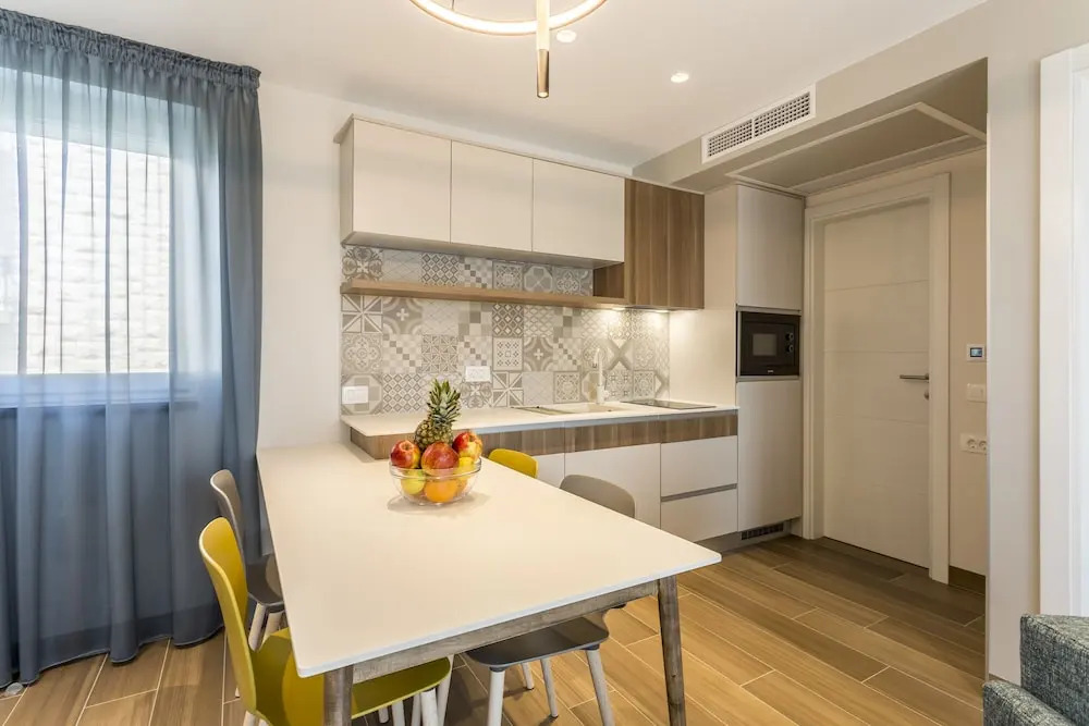 Ringo Apartments