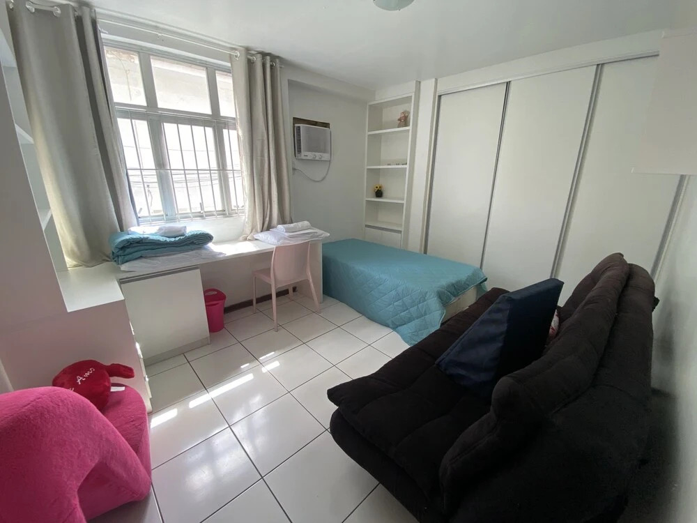 3 quartos a 2 quadras da Praia