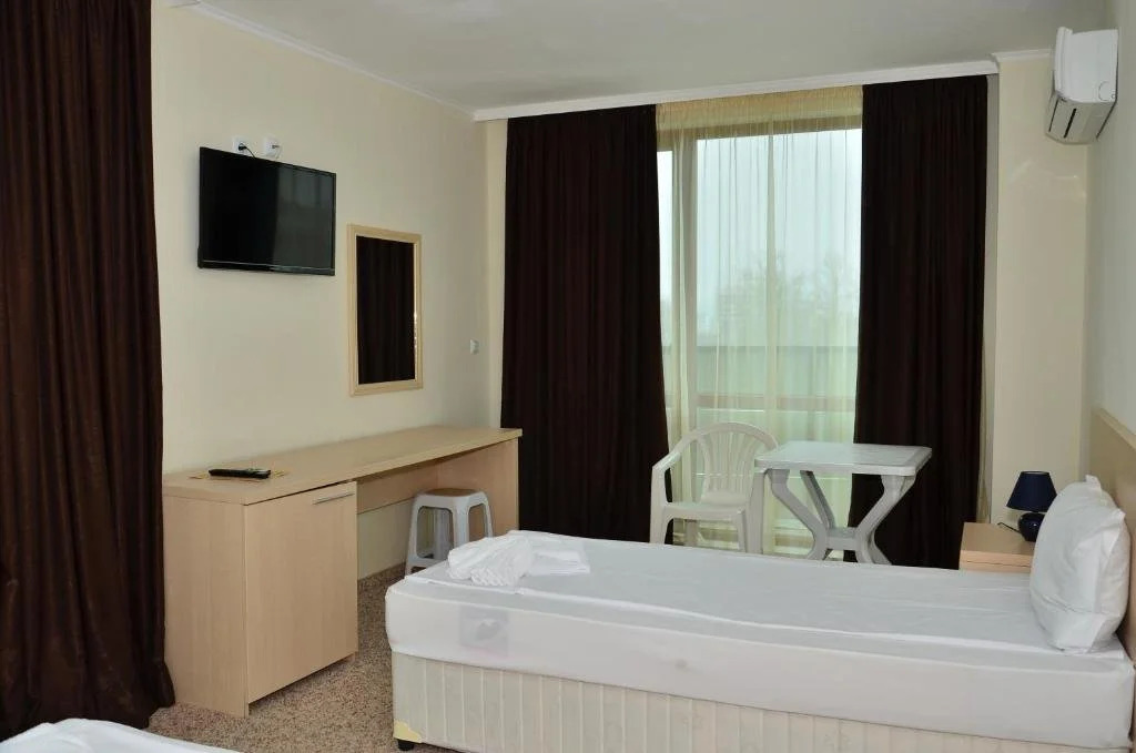 La Piazza Primorsko Rooms & Apartments