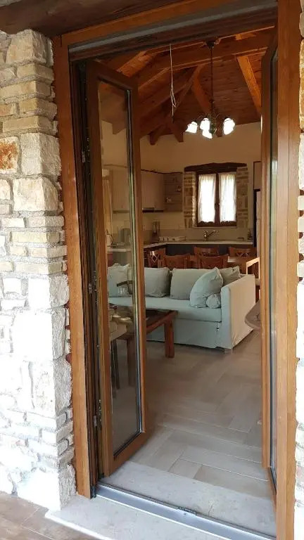 Castello Bellos Villas & Apartments