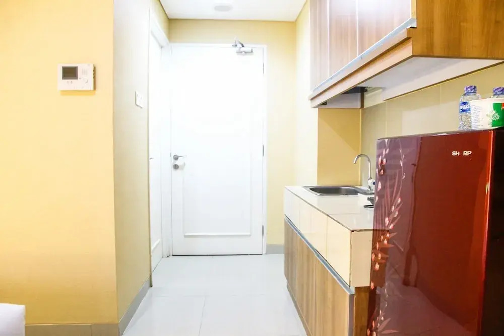 Pool View Studio Ara Residance Apartement Near Gading Serpong