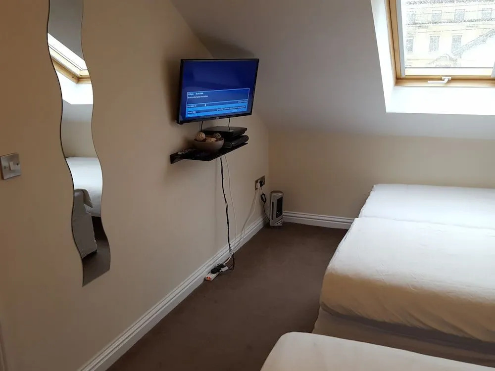 Town House B & B