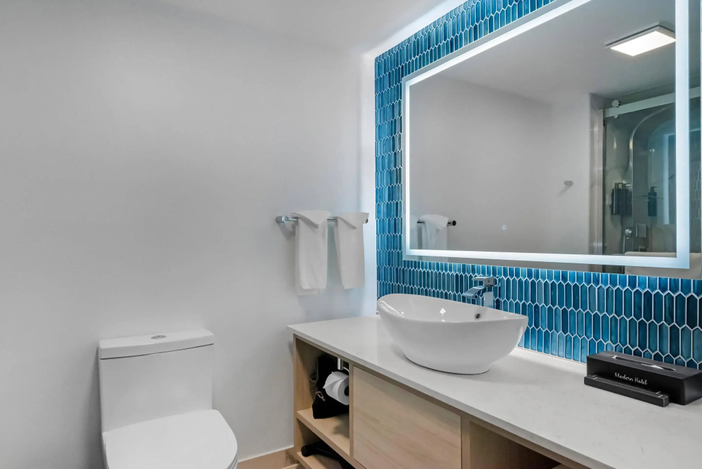 Blue A Modern Hotel, an Ascend Collection Hotel